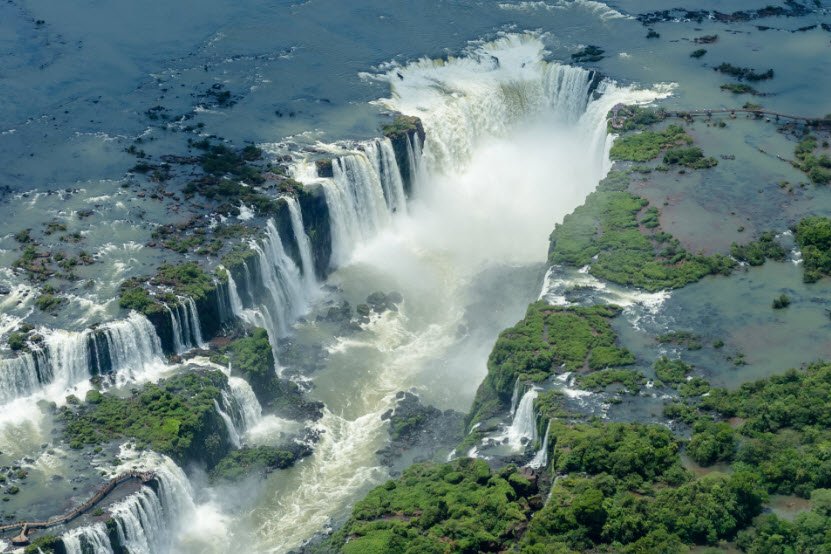 Iguazu Falls (Cataratas do Iguaçu), Paraná (border with Argentina), Brazil